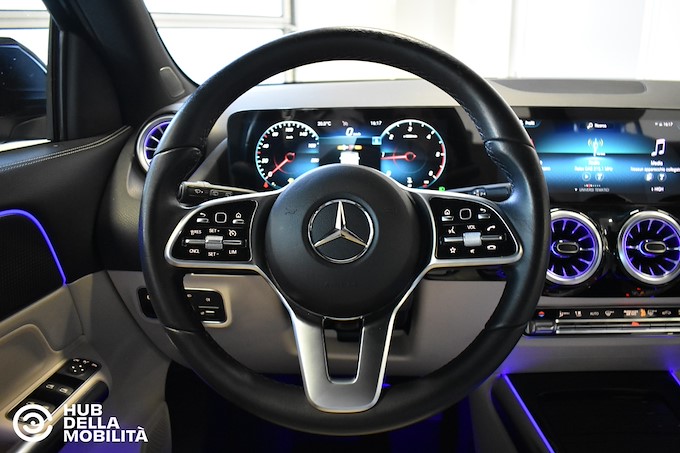 MERCEDES-BENZ GLA 180 d Automatic Sport Plus